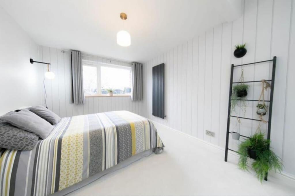 Recently Refurbished Home. Poulton-le-Fylde Kültér fotó