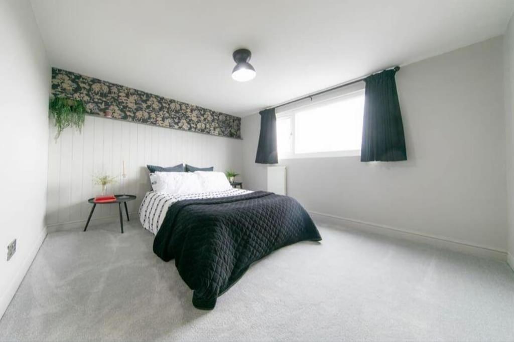 Recently Refurbished Home. Poulton-le-Fylde Kültér fotó