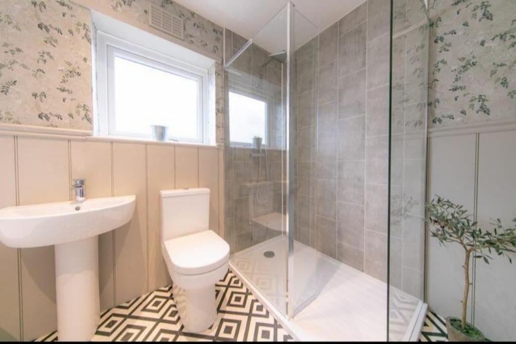 Recently Refurbished Home. Poulton-le-Fylde Kültér fotó